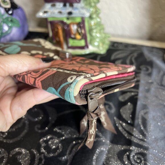Vera Bradley Turnlock Floral Wallet Retired Pattern - Picture 8 of 8